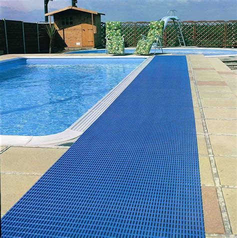 87956 Swimline 36 x 36 In. Protective Pool Ladder Mat And Pool Step Pad