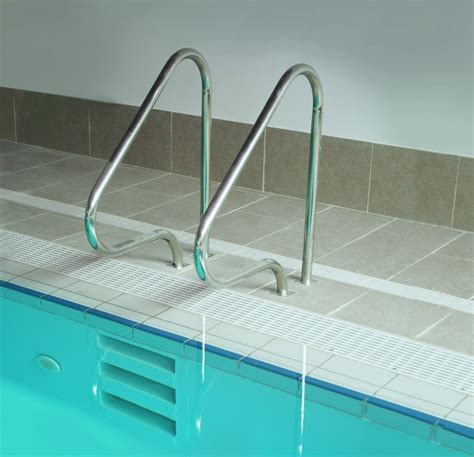 swimming pool with recessed ladder steps Google Search Lap pool